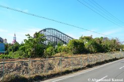 No More Vegetation Near The Fence - The Nara Dreamland DMZ...