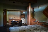 Abandoned Love Hotel In Good Condition